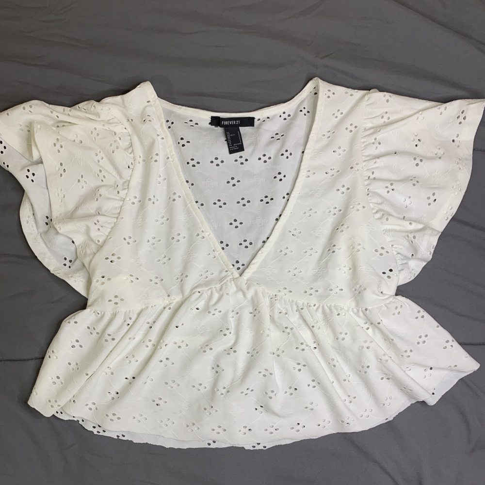 White lace float shirt